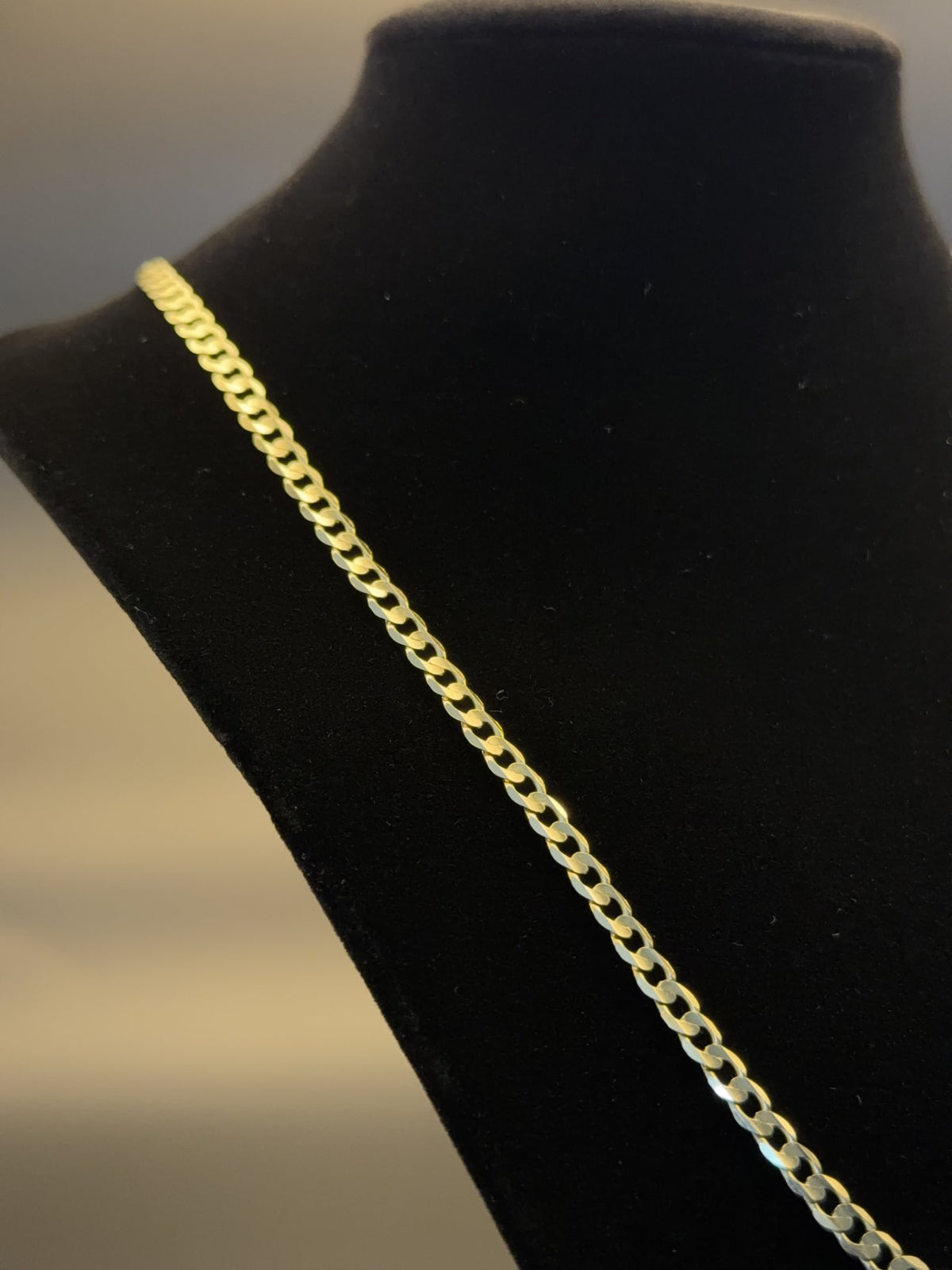 Cadena Cuban Link · Oro — BURIL